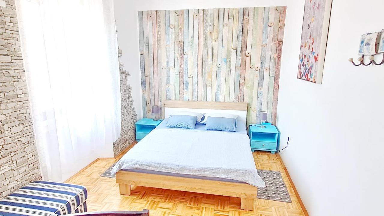 Apartment Sole Di Pola Extérieur photo